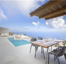 1 Bedroom Villa with Infinity Pool in Pyrgos Kalistis on Santorini, Sleeps 2